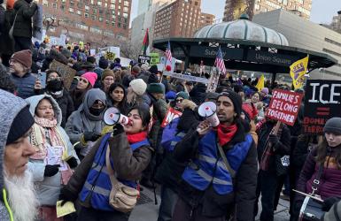 आईस आउट अफ एनवाईसीः म्यानहटनमा विशाल र्‍याली (भिडियो सहित)